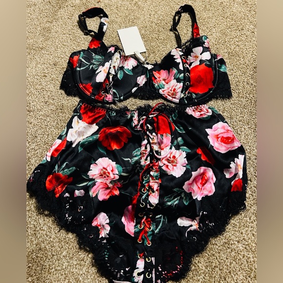 Victoria’s Secret bra and panty set